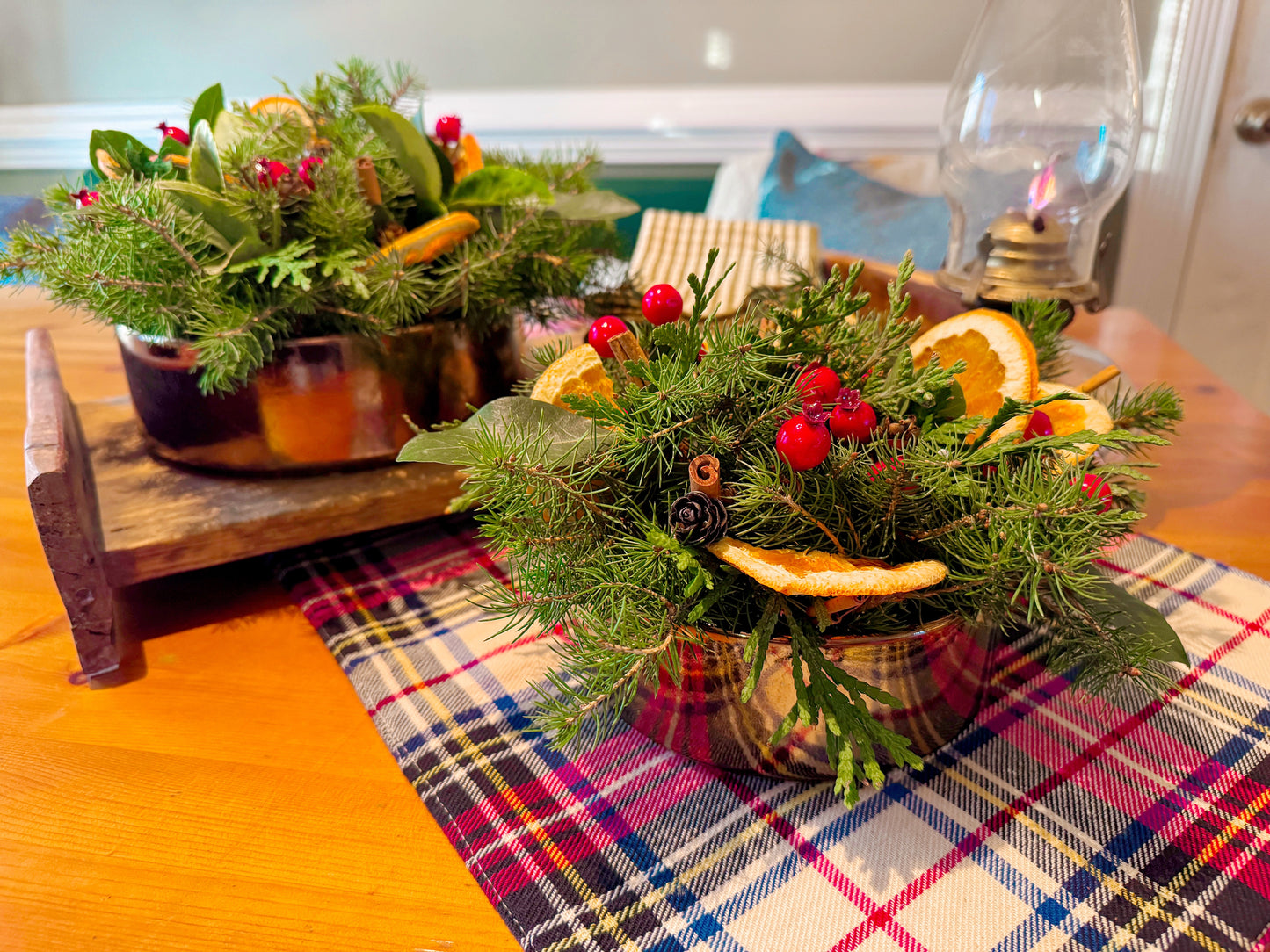 Golden Glow Duet: Holiday Arrangement Workshop (Dec 8th, 6:30PM)