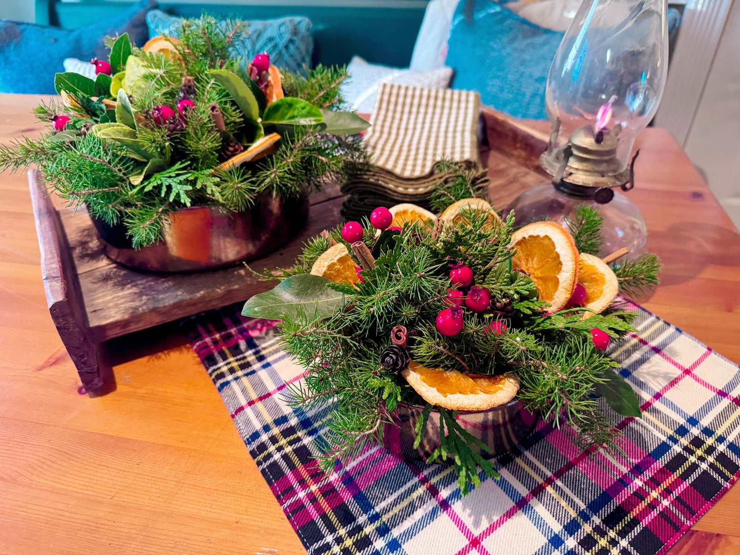 Golden Glow Duet: Holiday Arrangement Workshop (Dec 8th, 6:30PM)